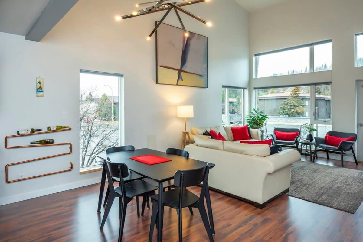 Nn - The Flame - Downtown 1-Bed 2-Bath Villa Whitehorse Exterior foto