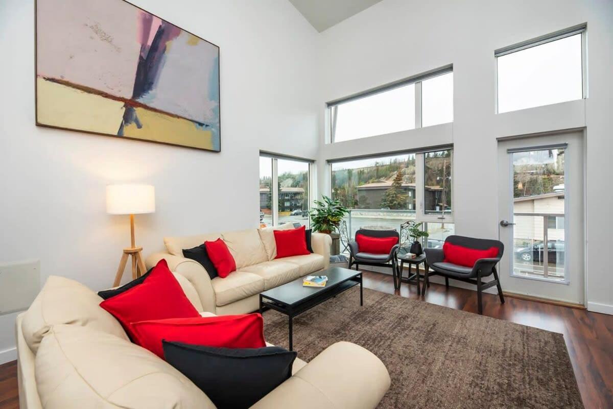 Nn - The Flame - Downtown 1-Bed 2-Bath Villa Whitehorse Exterior foto